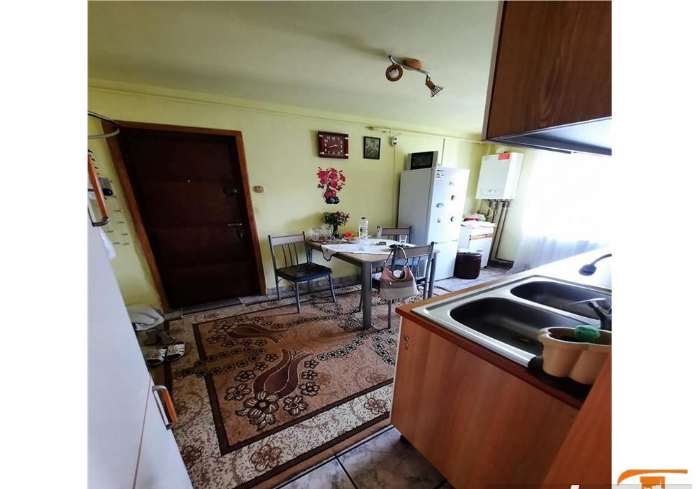 Sagului-parc Clabucet, ap 2 camere, centrala proprie