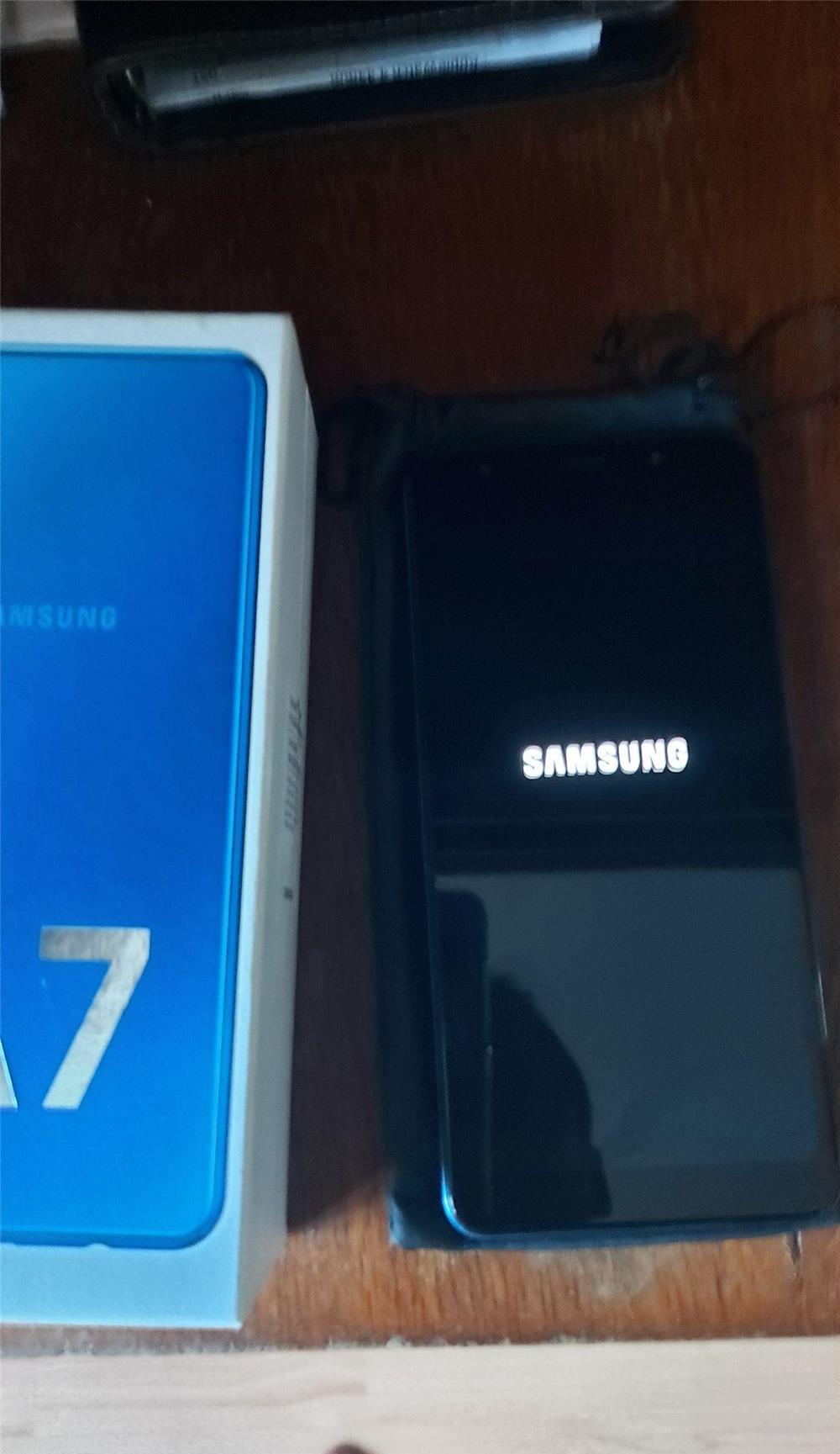 Samsung Galaxy A7 (2019) Blue