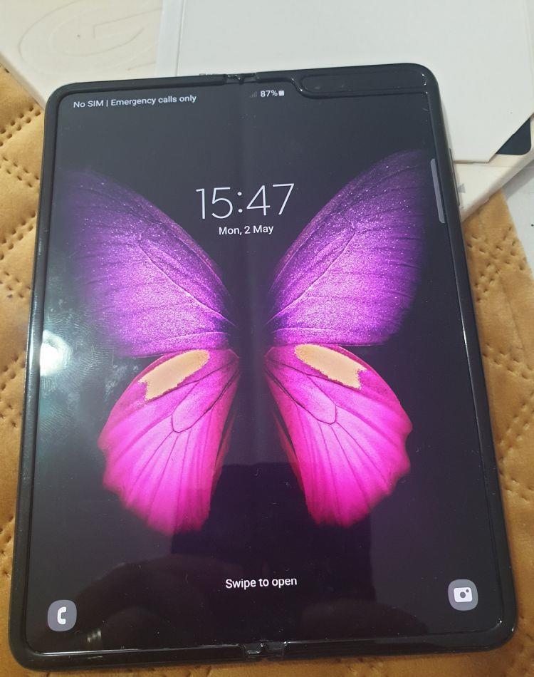 Samsung Galaxy Fold Premier Service