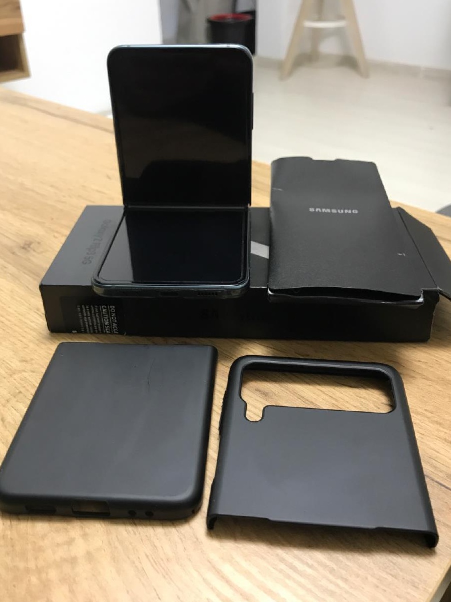 Samsung Galaxy Z Flip3 5G