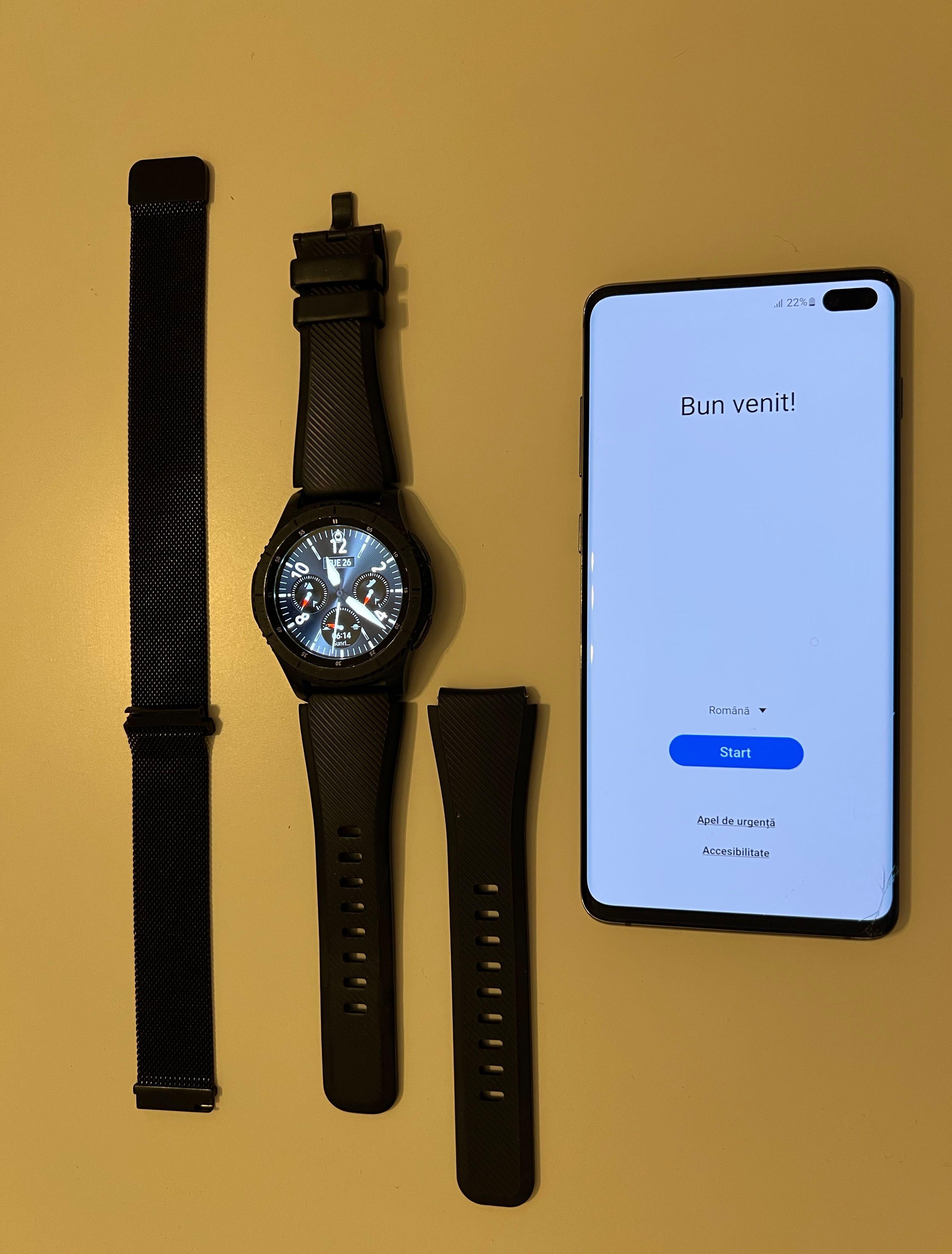 Samsung S10+ si Samsung Gear S3