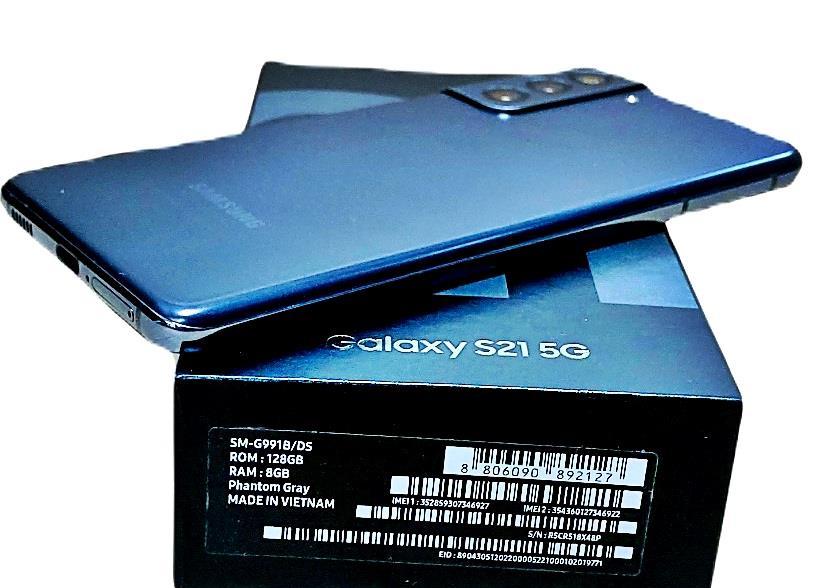 Samsung S21 5G, 128GB, 8GB ram, Phantom Grey in cutie, garantie