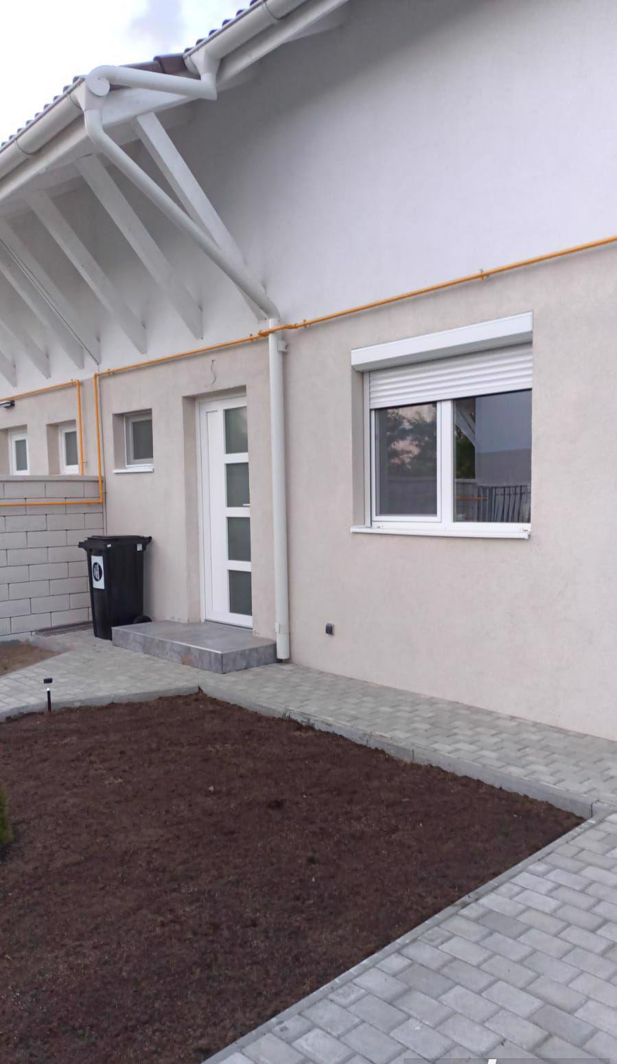 Sanandrei, Drum Asfaltat, Zona Linistita, La Pret de Apartament