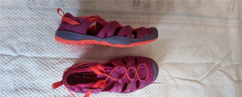 sandale si pantofi sport marimea 32