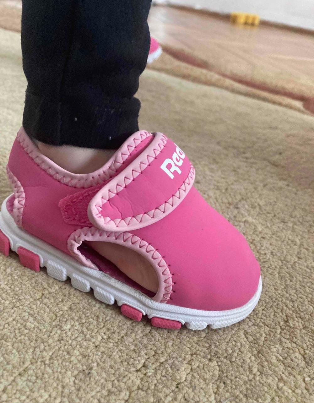 sandalute reebok