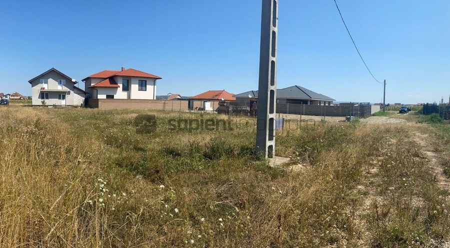 Sapient | Teren intravilan situat in Sanmartin