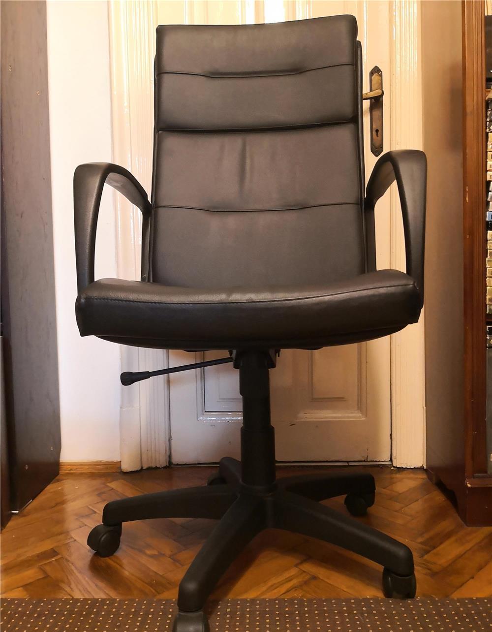 Scaun birou din piele Mobexpert