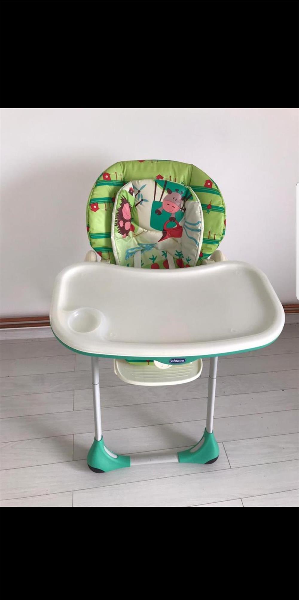 Scaun de masa Chicco Polly