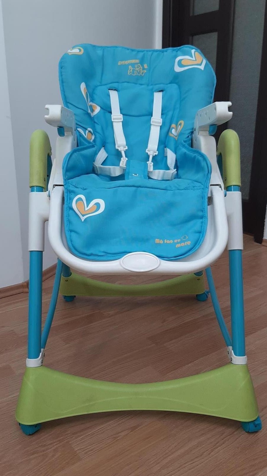 scaun de masa cu roti pentru copii