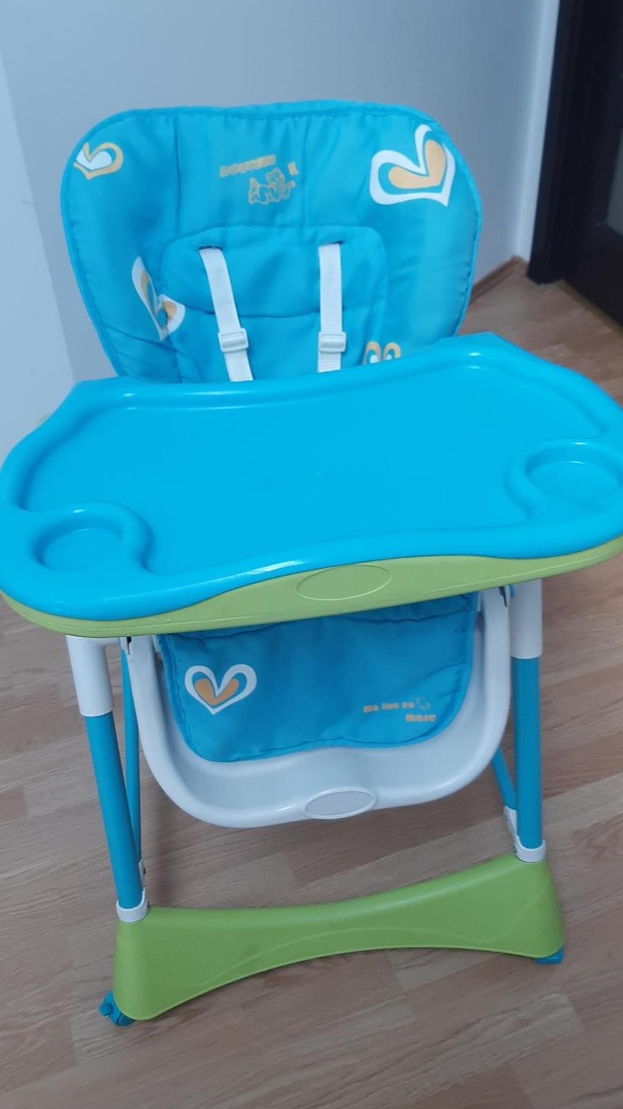 scaun de masa cu roti pentru copii