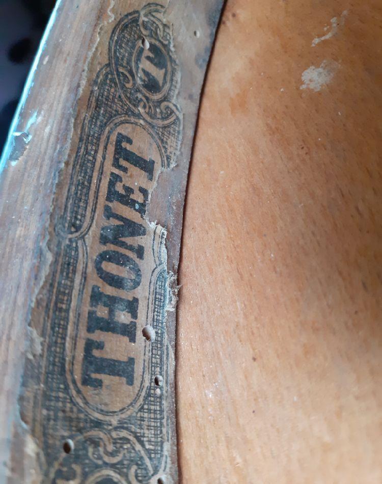 Scaun Thonet din 1920, scaun original nr 28, eticheta si marcaj original