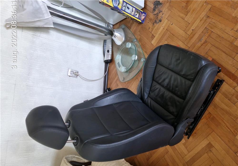 Scaun   Wolswagen  electric  piele