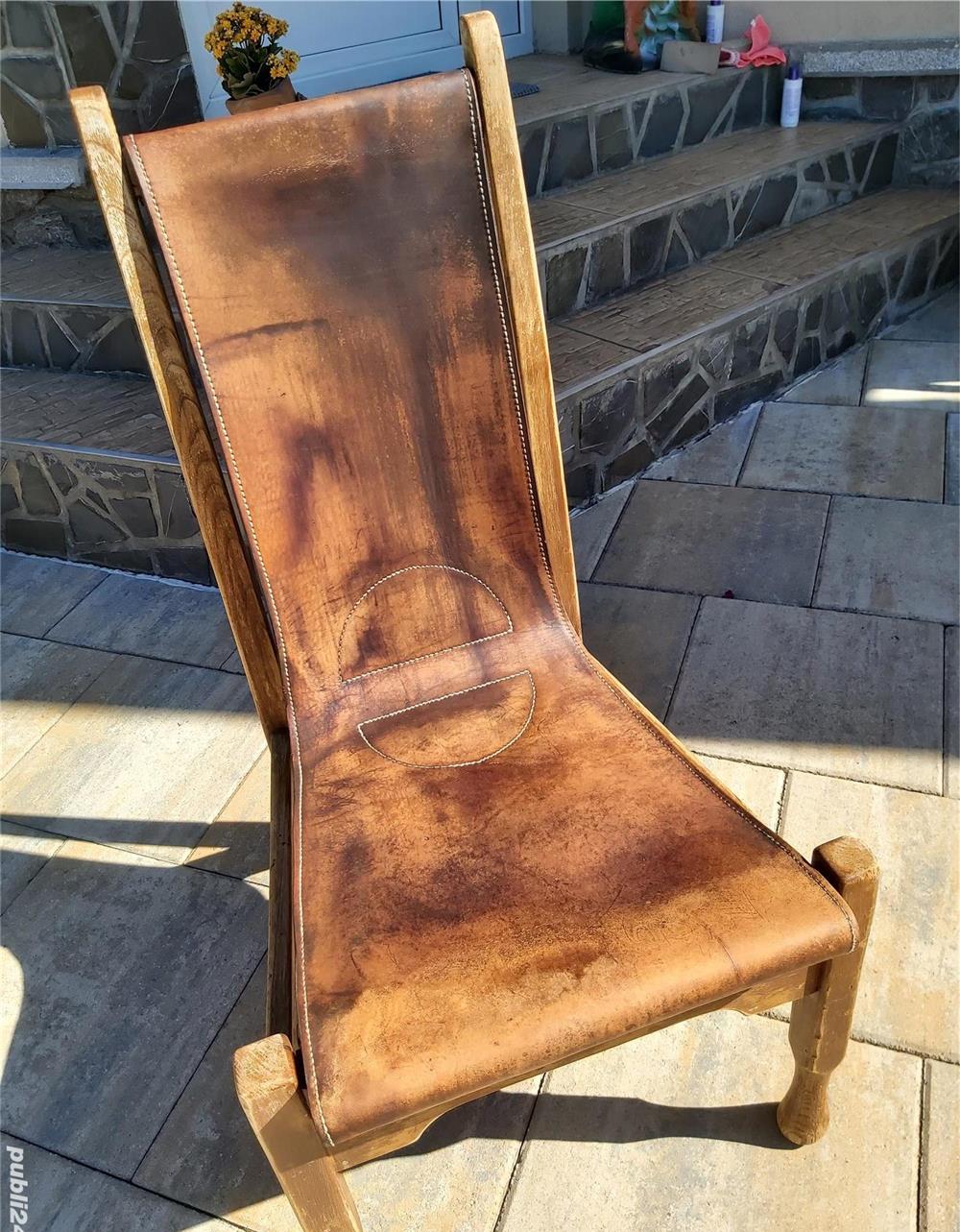 Scaune piele vintige 500 lei