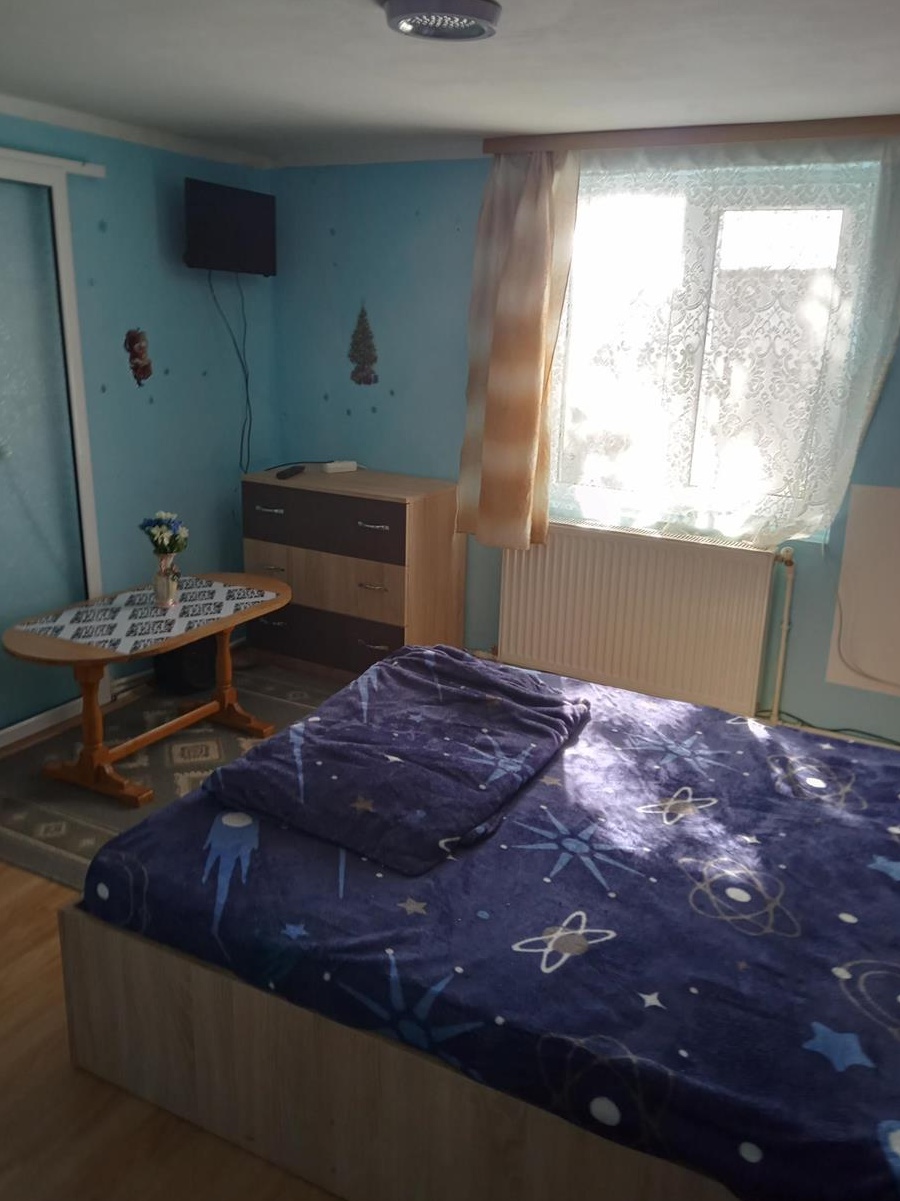 Schimb casa la Șivița cu apartament
