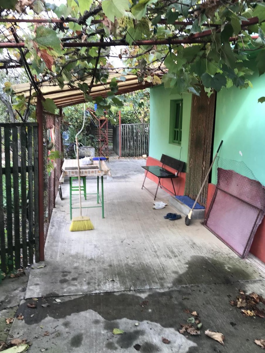 Schimb sau vand casa pe pamant