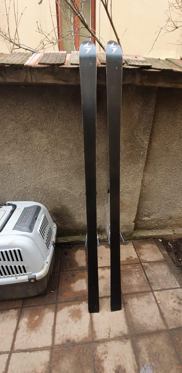Schiuri Blizzard 190 cm cu legaturi Tyrolia S100 superlight impecabile