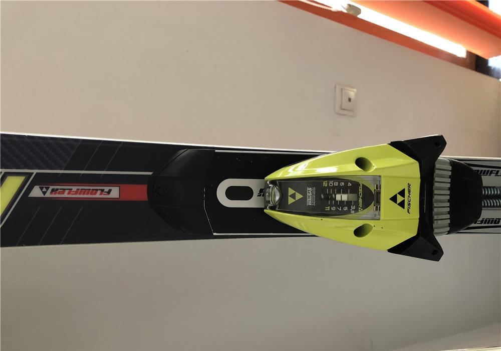 Schiuri Fischer sport