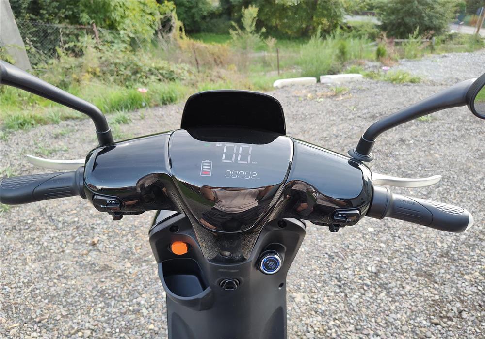 SCUTER ELECTRIC NOU și 2 ani garanție