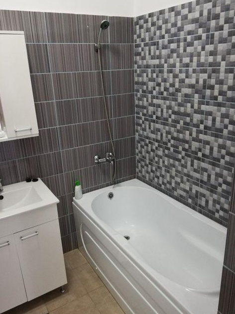 Se inchiriaza apartament 2 camere zona Politehnicii