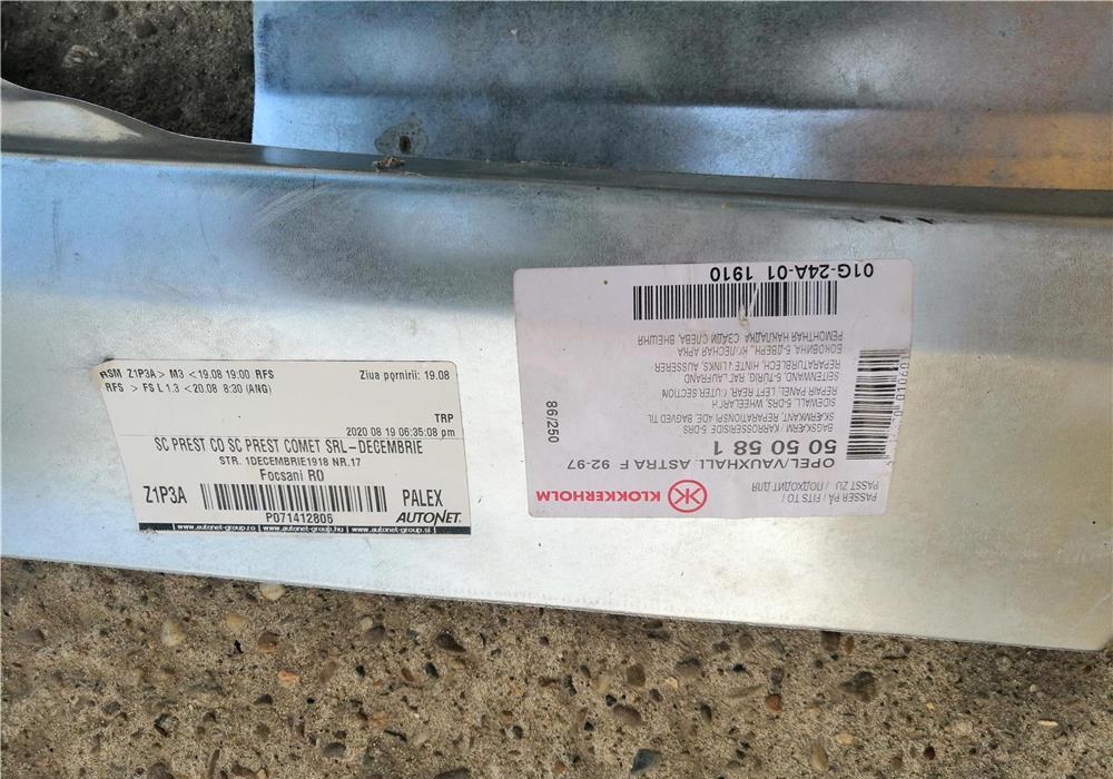 Semiaripa stânga spate+segment rezervor Opel Astra F