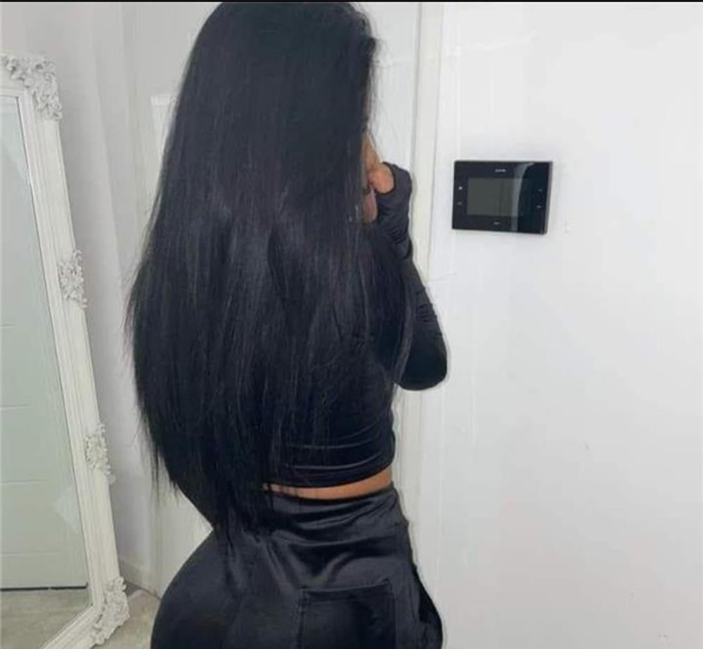 Senzualitatea si rabdarea mă definește. senzație ca în filme. brunetă sexy reală