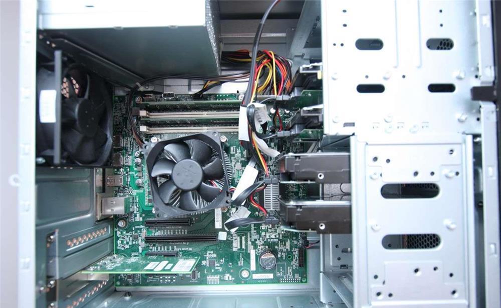 Server HP Proliant ML 10 GEN9 Xeon R E3-1225 V5