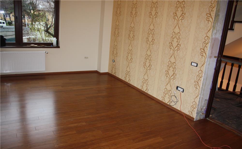 Servicii complete de vanzare ,montaj ,raschetare Parchet masiv,triplu