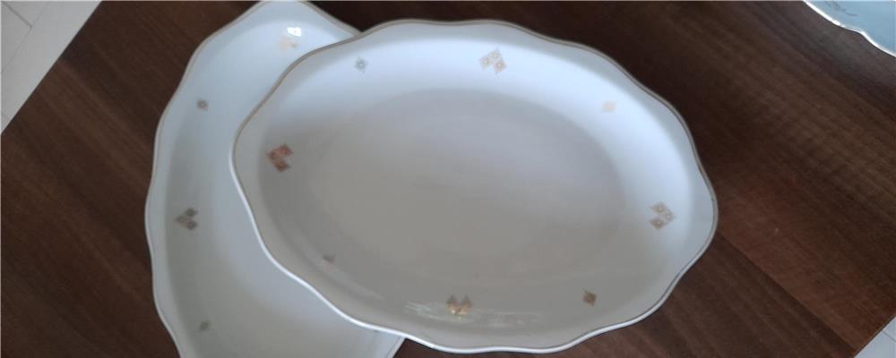 Servicii masa 6 si 12 persoane, obiecte alama,bronz,argint.