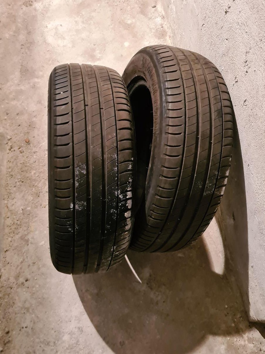 Set 2 cauciucuri Michelin 205/60 R16 stare buna.
