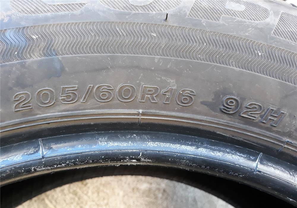 set 4 anvelope de vara 205/60 R16 Bridgestone