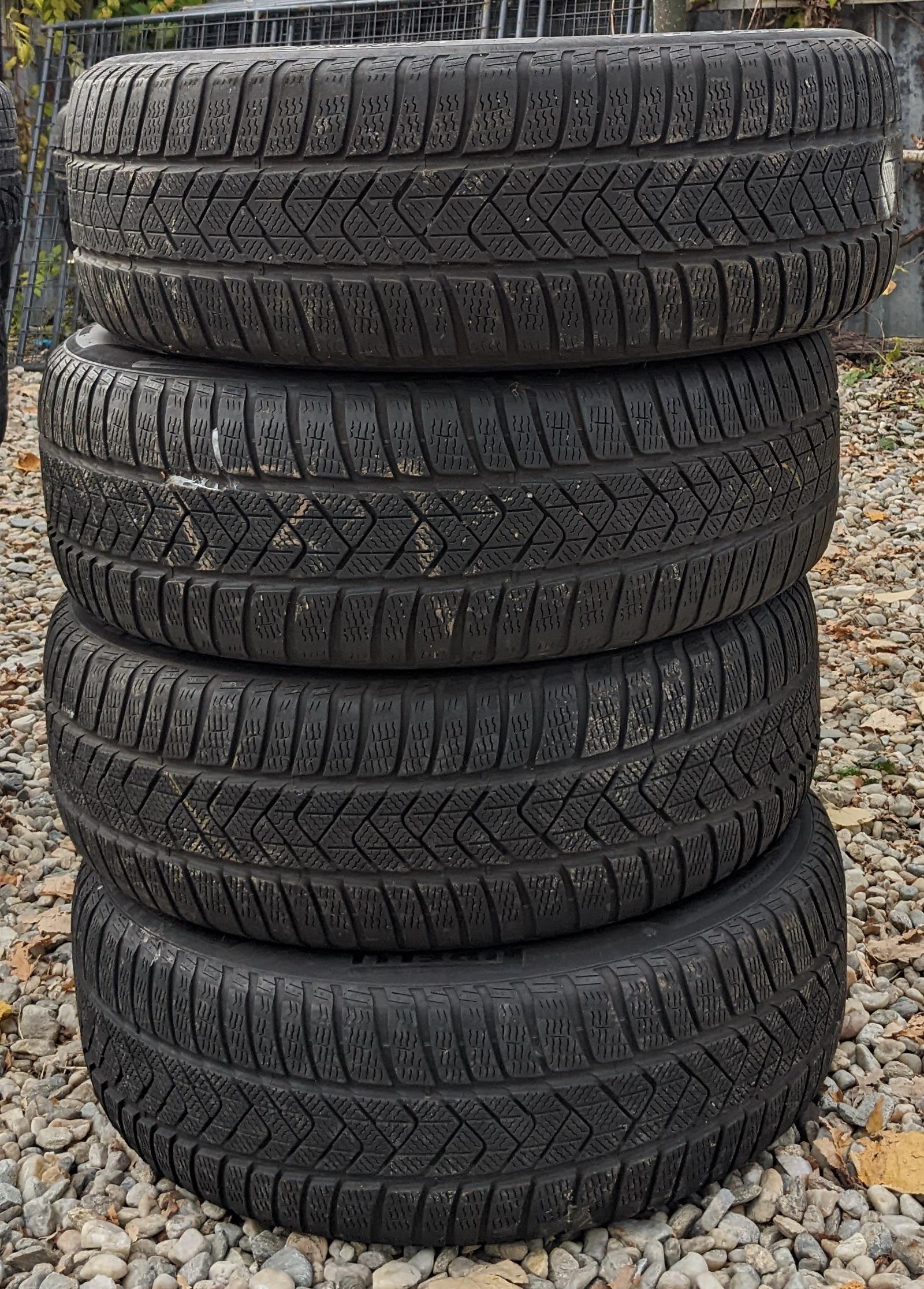 Set 4 anvelope M+S/iarna 235/35/19 Pirelli
