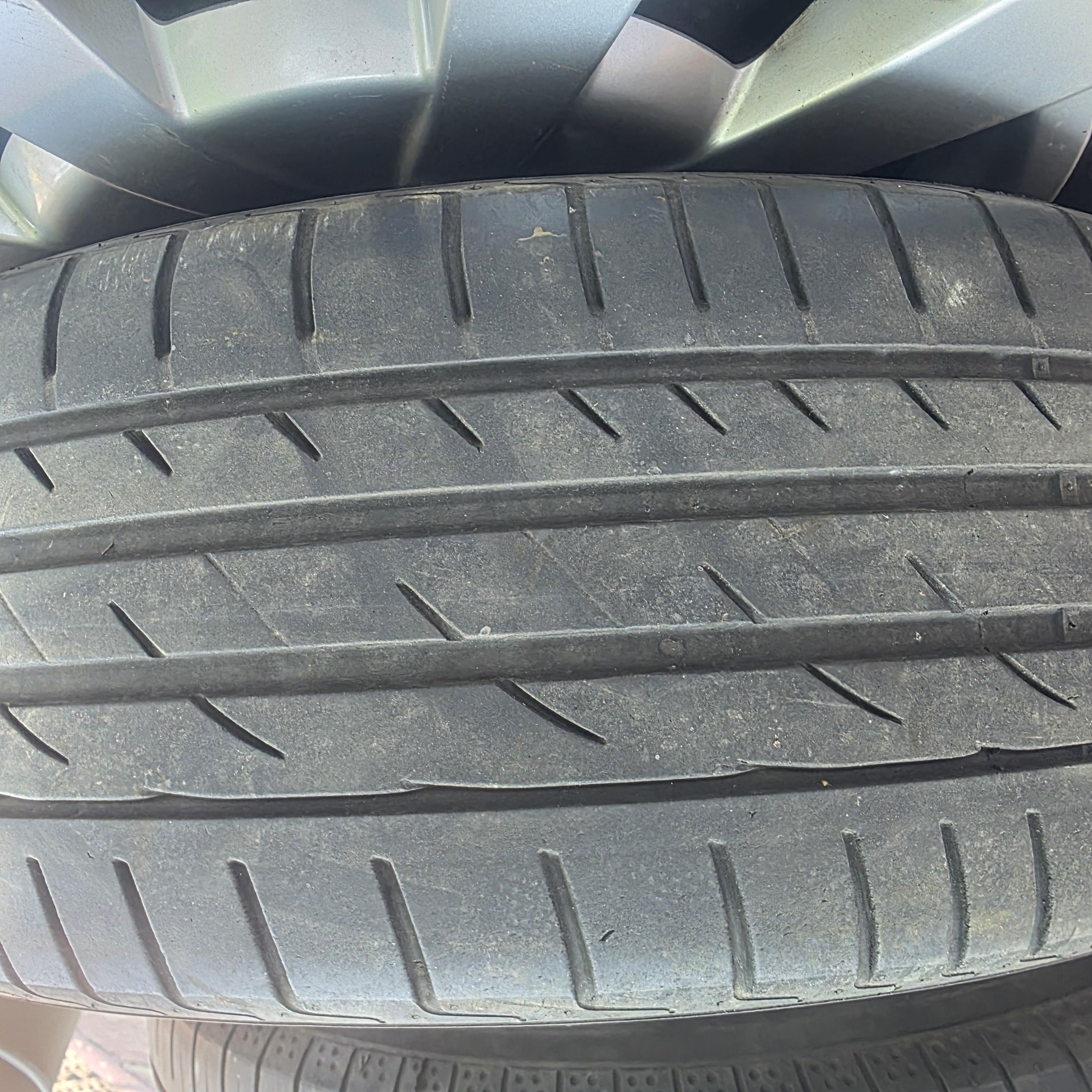 Set 4 anvelope vara 205 60 16