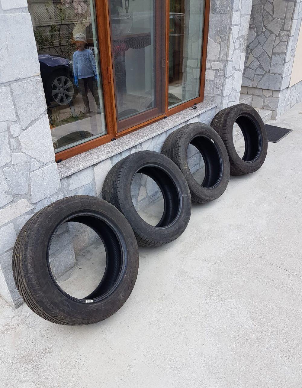 Set 4 anvelope vara 225 55 R17