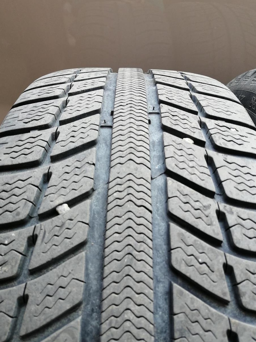 Set 4 cauciucuri iarna Michelin 225/50/R17 AN 2014