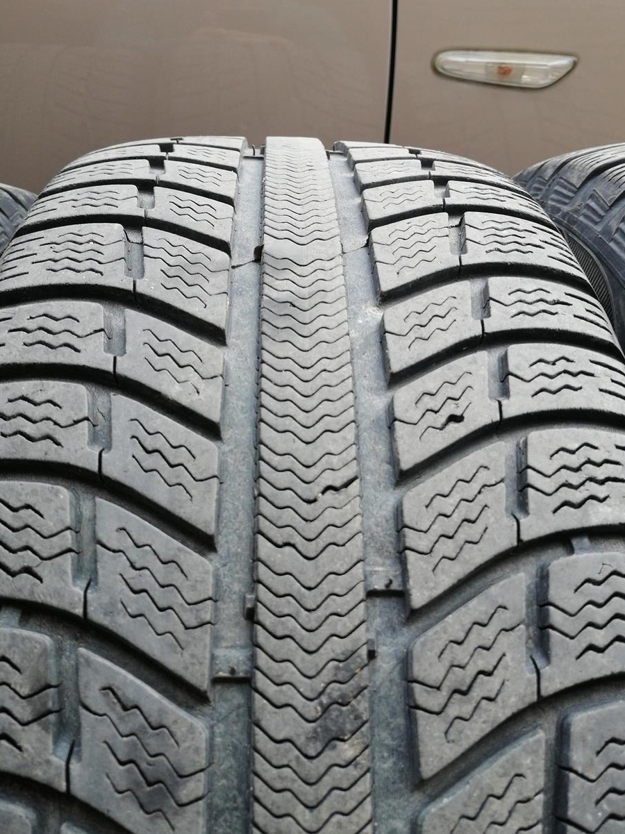 Set 4 cauciucuri iarna Michelin 225/50/R17 AN 2014