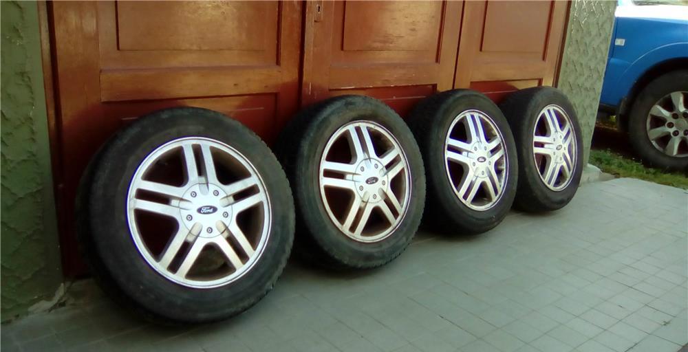 Set  de 4 roti originale Ford,pentru iarna,195/60R15