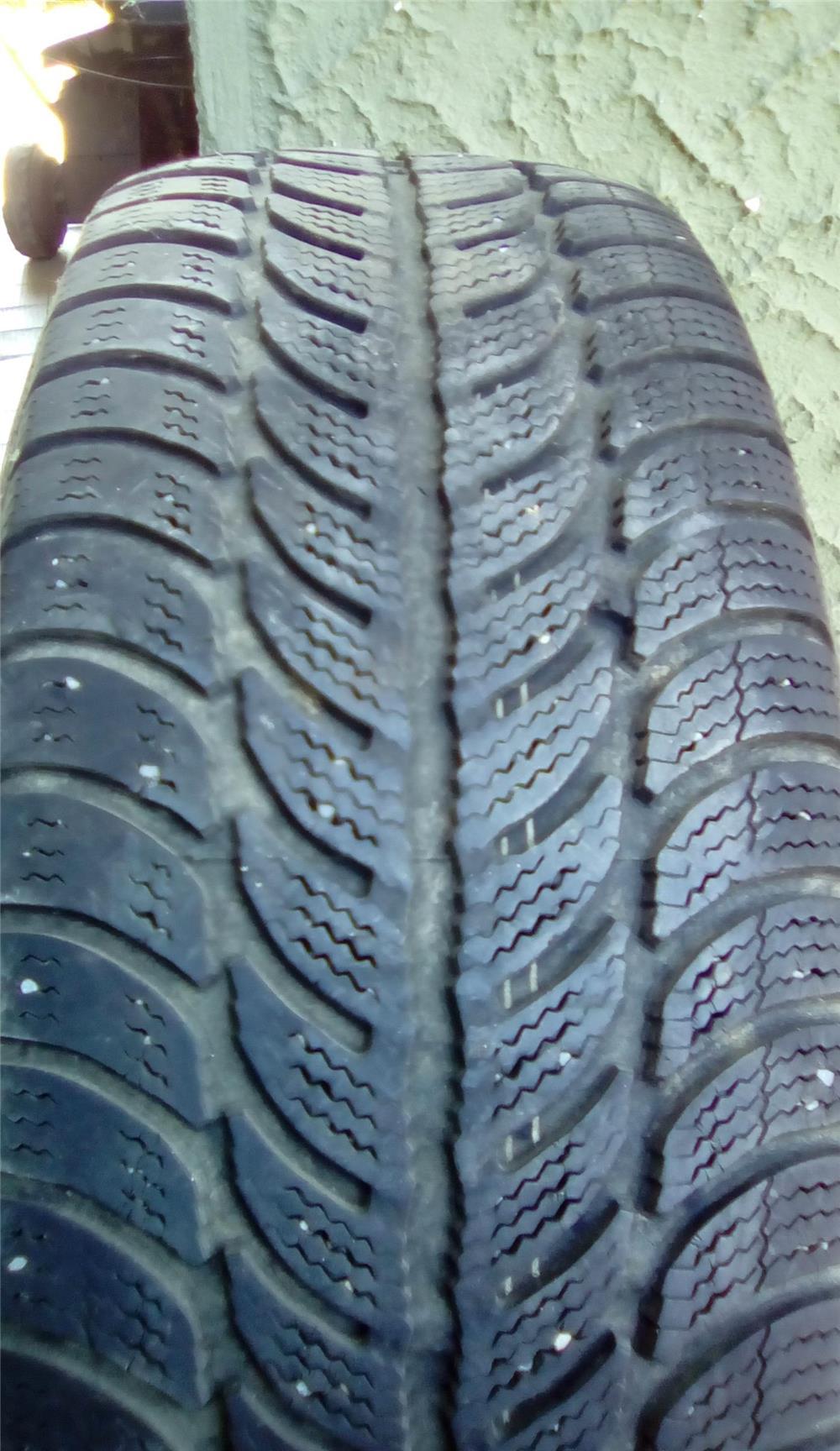 Set  de 4 roti originale Ford,pentru iarna,195/60R15