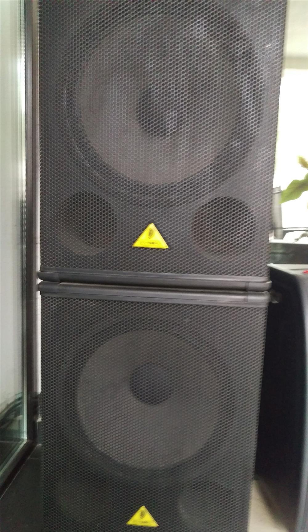 Sistem audio bas Behringer