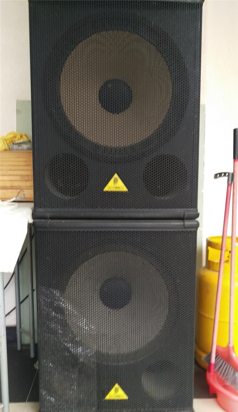 Sistem audio bas Behringer
