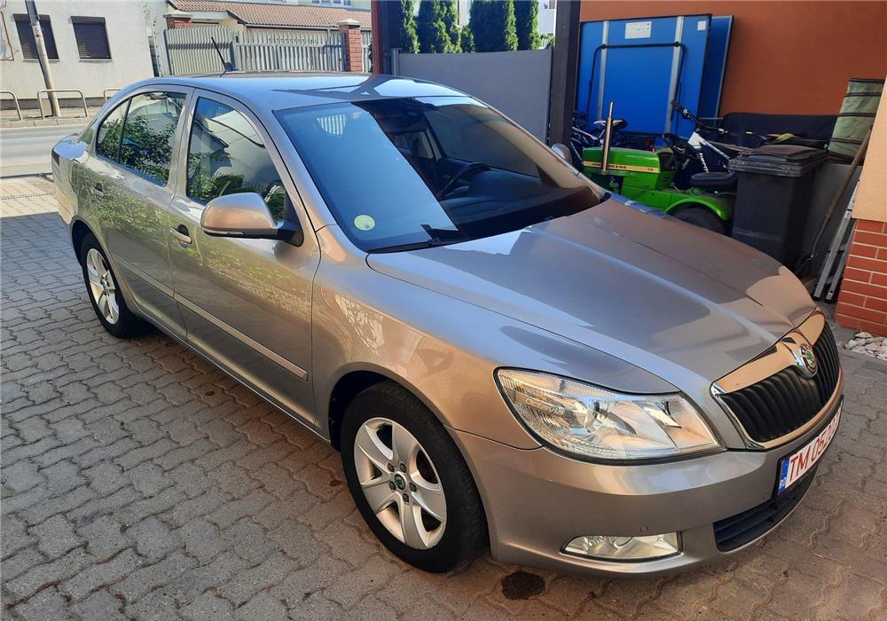 Skoda Octavia 1.6 TDI, 2013, berlina, navi color, incalz. scaune