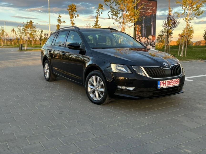 Skoda Octavia Combi Diesel 1.6 TDI DSG