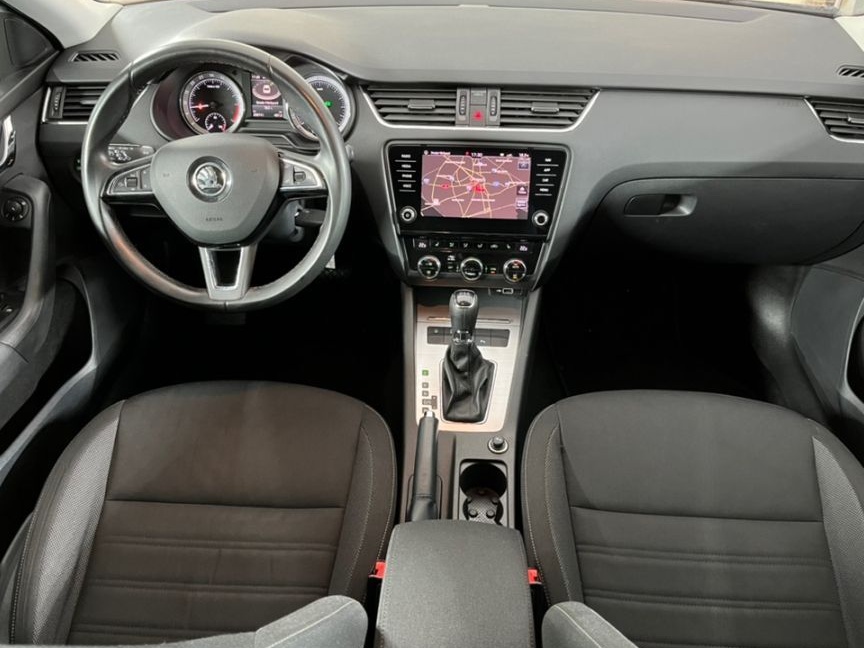 Skoda Octavia Combi Diesel 1.6 TDI DSG