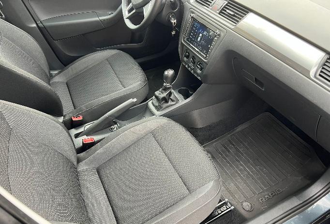 Skoda rapid 1.2 tsi Navigație *Încălzire în scaune
