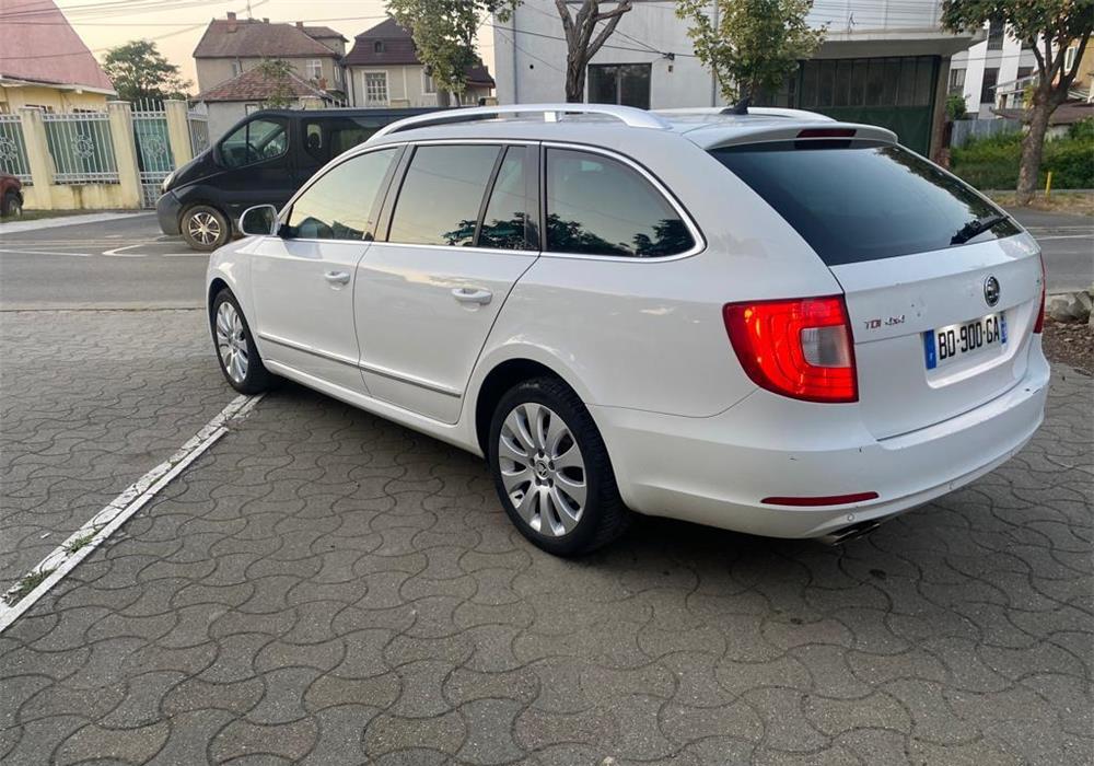 Skoda Superb 2.0 Diesel 170 Cp 2011 4x4