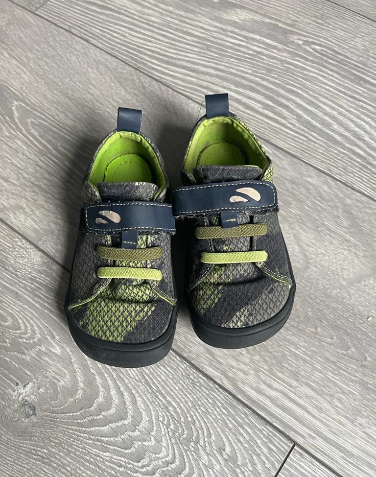 sneakers Tikki 25