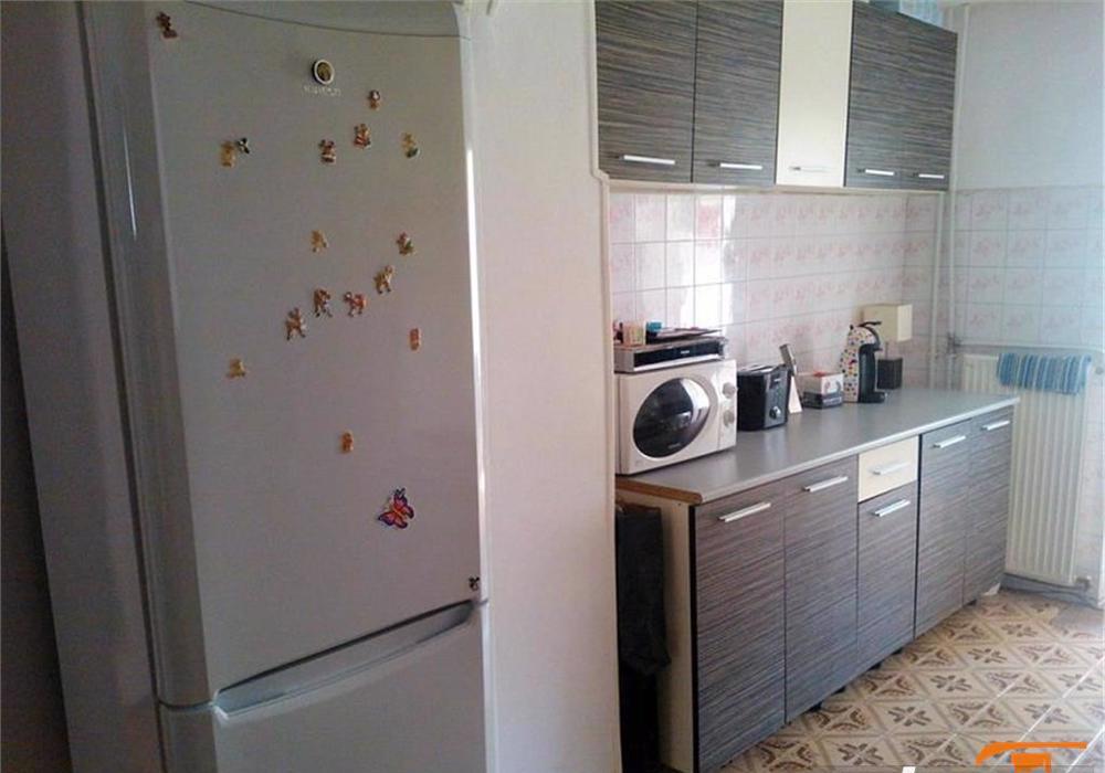 Soarelui, 2 camere decomandat, et 3