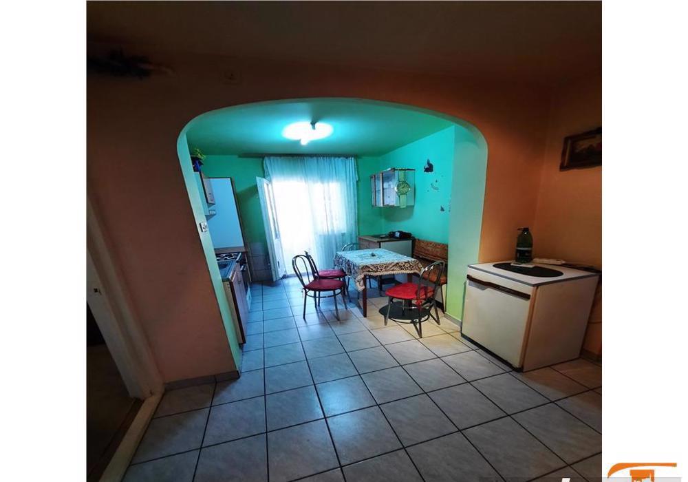Soarelui, 2 camere, et3,CT,AC, negociabil