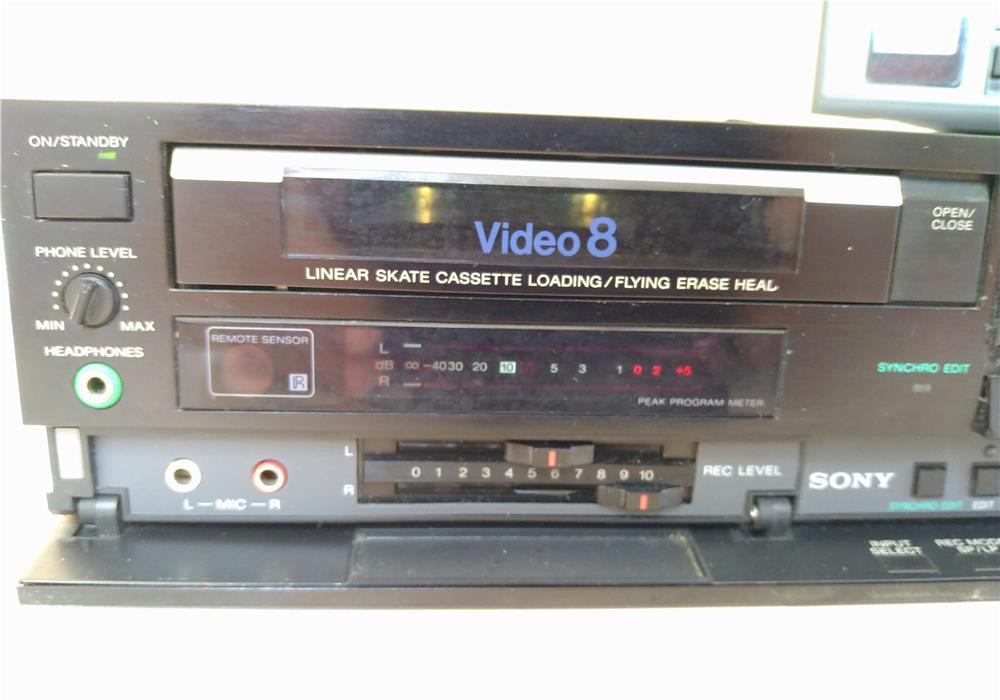 SONY EV-S850PS, Video8 Recorder cu telecomandă