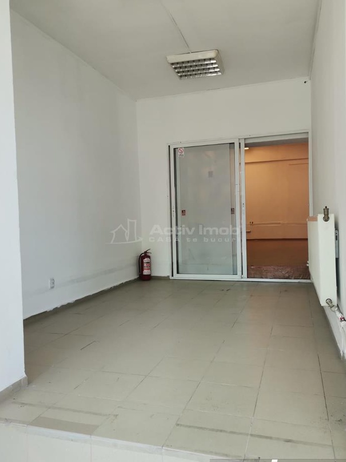 Soseaua Colentina -Spatiu Comercial cu vad,S+P+4Etaje