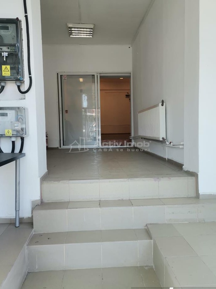 Soseaua Colentina -Spatiu Comercial cu vad,S+P+4Etaje